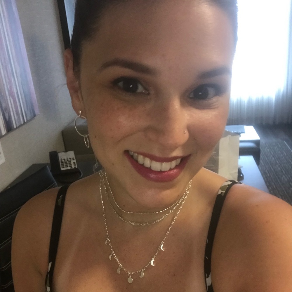 Meet your Posher, Stephanie